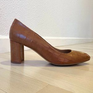 M. Gemi Lustro 70MM Size 40.5 / 9.5 Camel Tan Crocodile